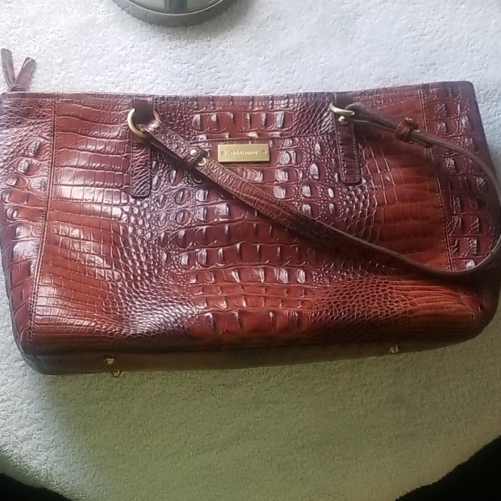 Brahmin Purse with Dust Bag/ Make an offer!